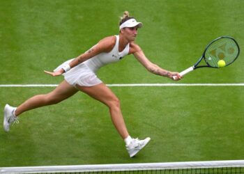 Vondrousova becomes first unseeded woman to win Wimbledon